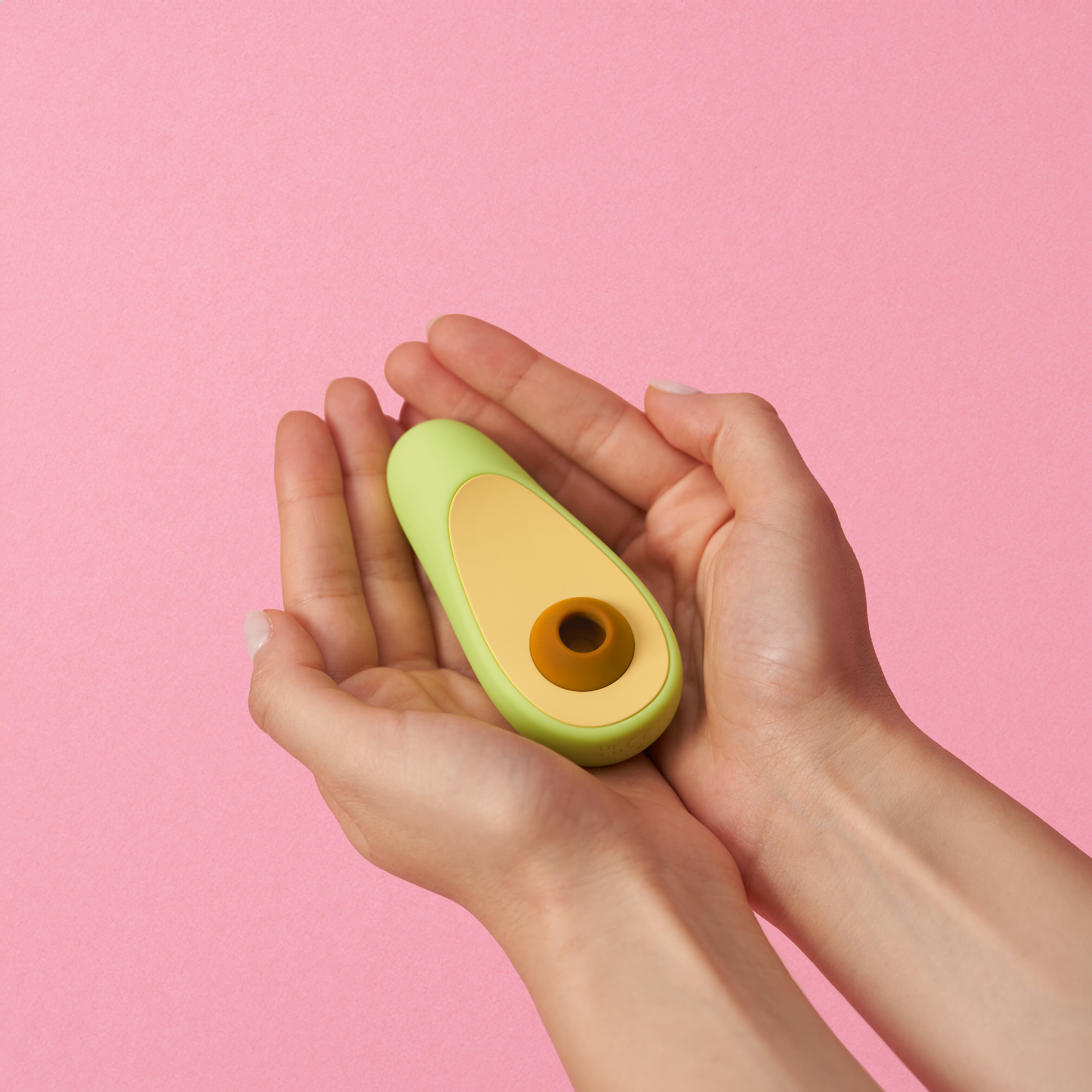 Avocado Sex Toy — en la mano